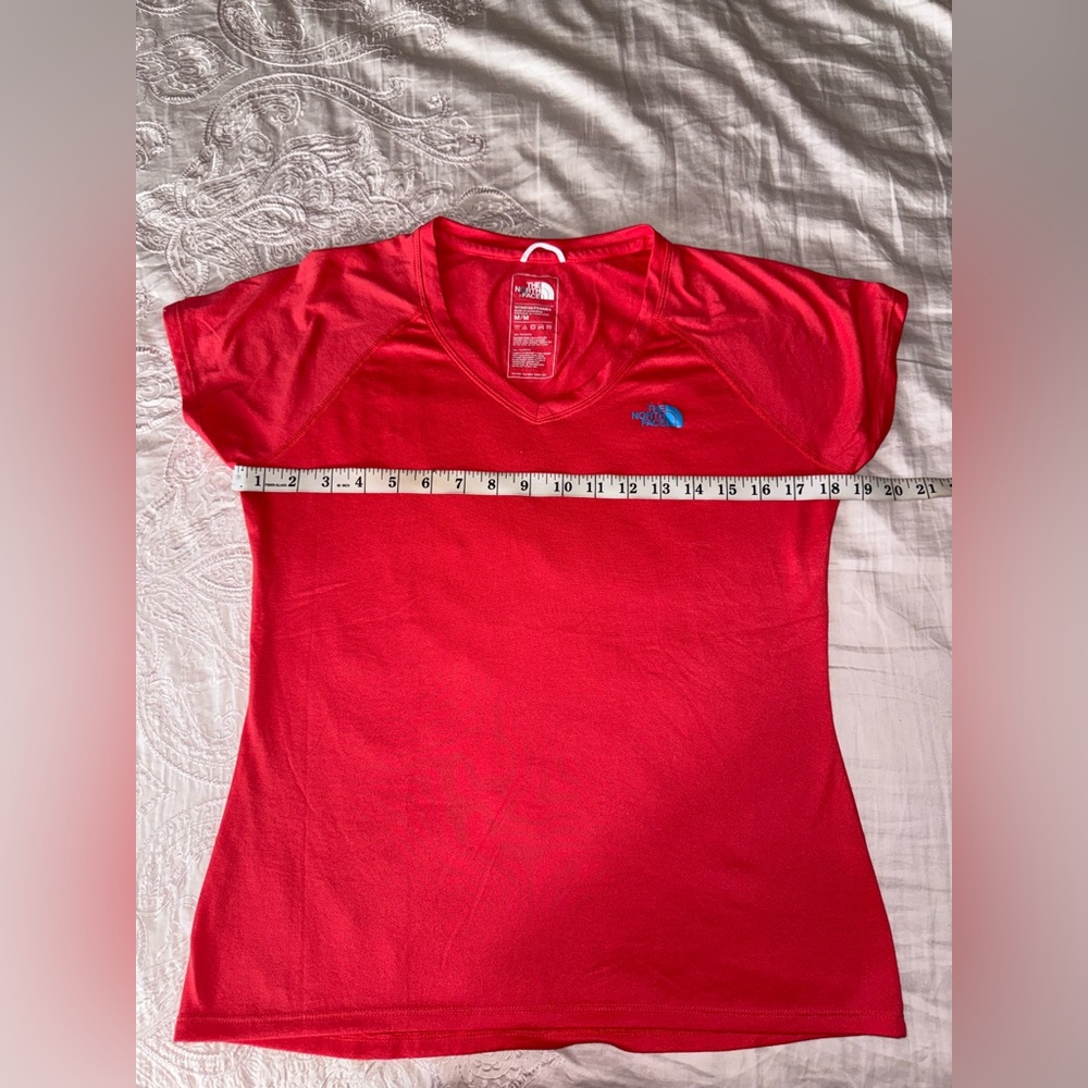 The North Face Red Orange FlashDry Workout Top Size M - Picture 5 of 8
